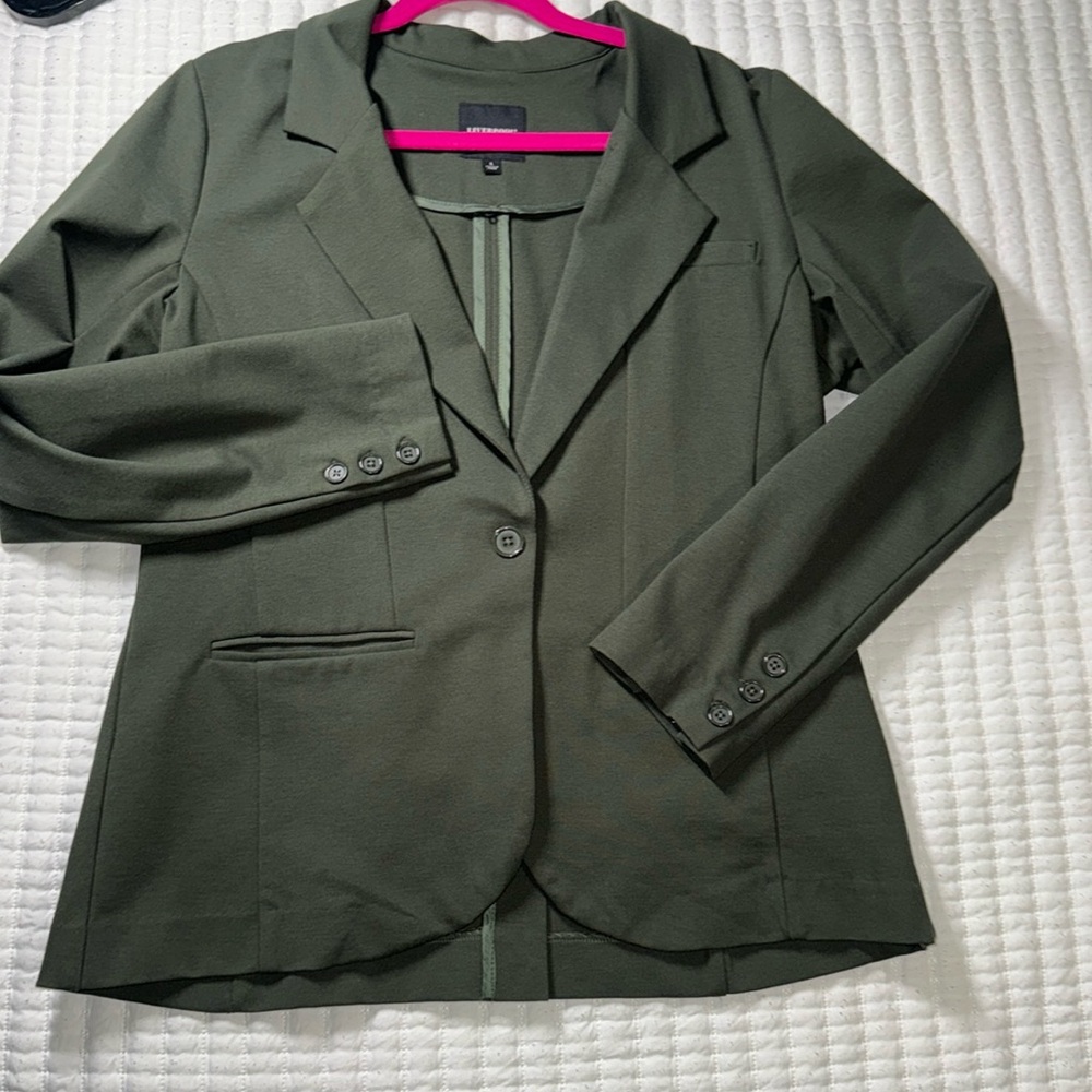 NWOT jacket Liverpool LA